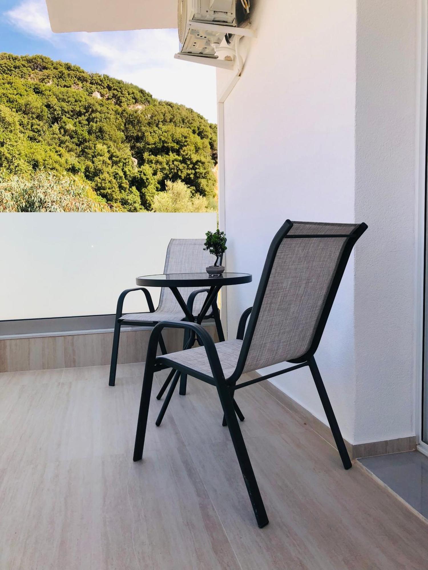 Fiosal Apartments 3 สเกียธอสทาวน์ ภายนอก รูปภาพ